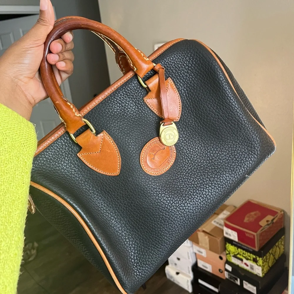 Dooney and Bourke vintage satchel bag - Picture 1 of 5
